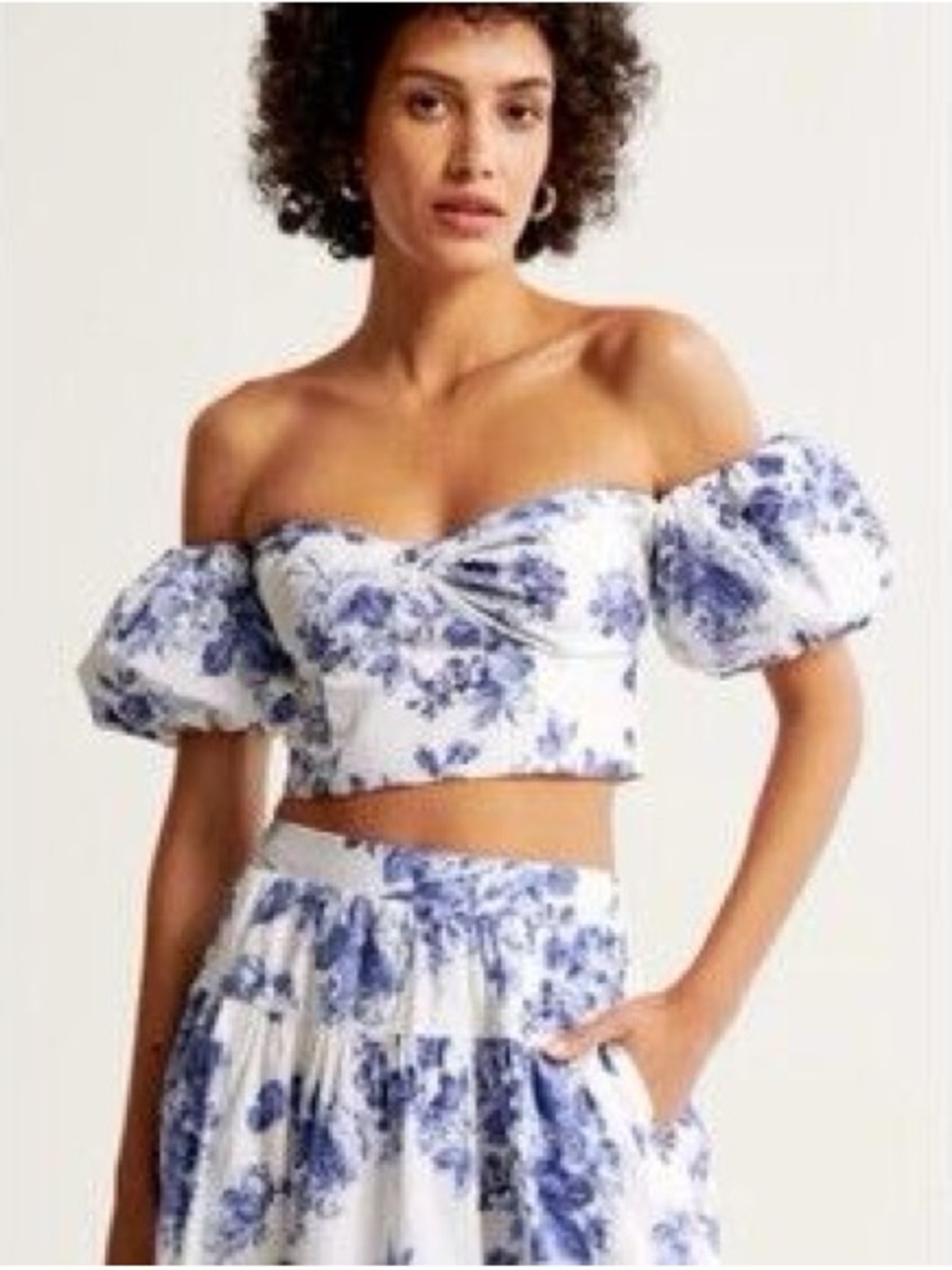 Abercrombie & Fitch Blue & White Floral Off-Shoulder Crop Top